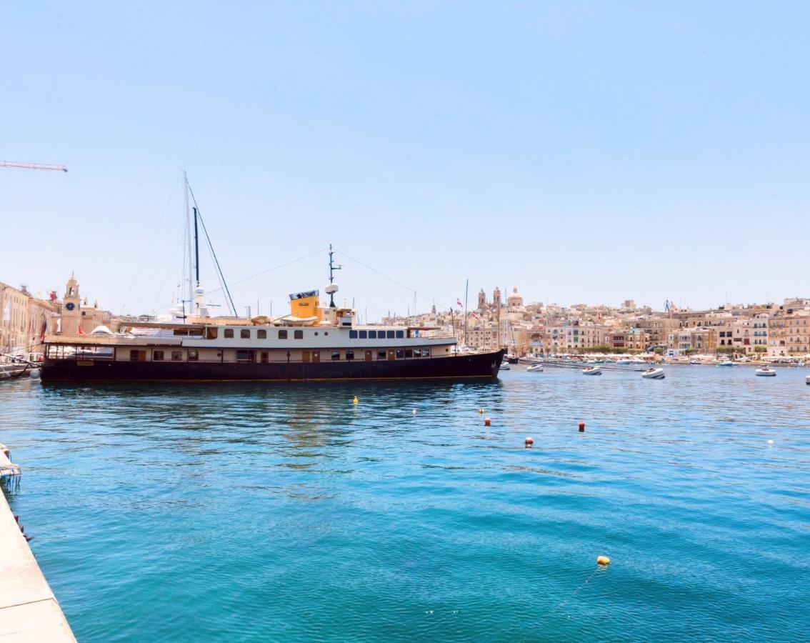 Vittoriosa' Seafront 2 Bed Highly Furnished Apartment Extérieur photo