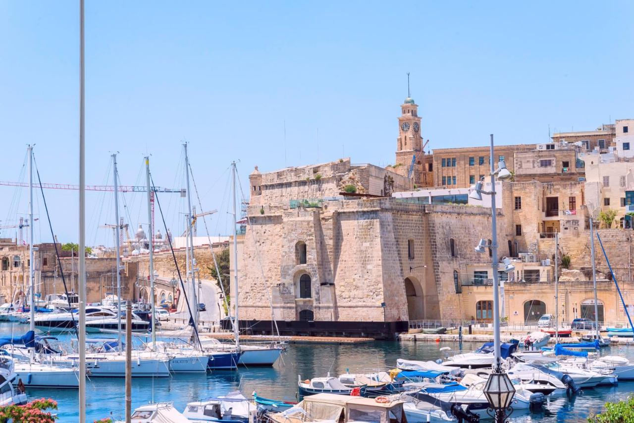 Vittoriosa' Seafront 2 Bed Highly Furnished Apartment Extérieur photo