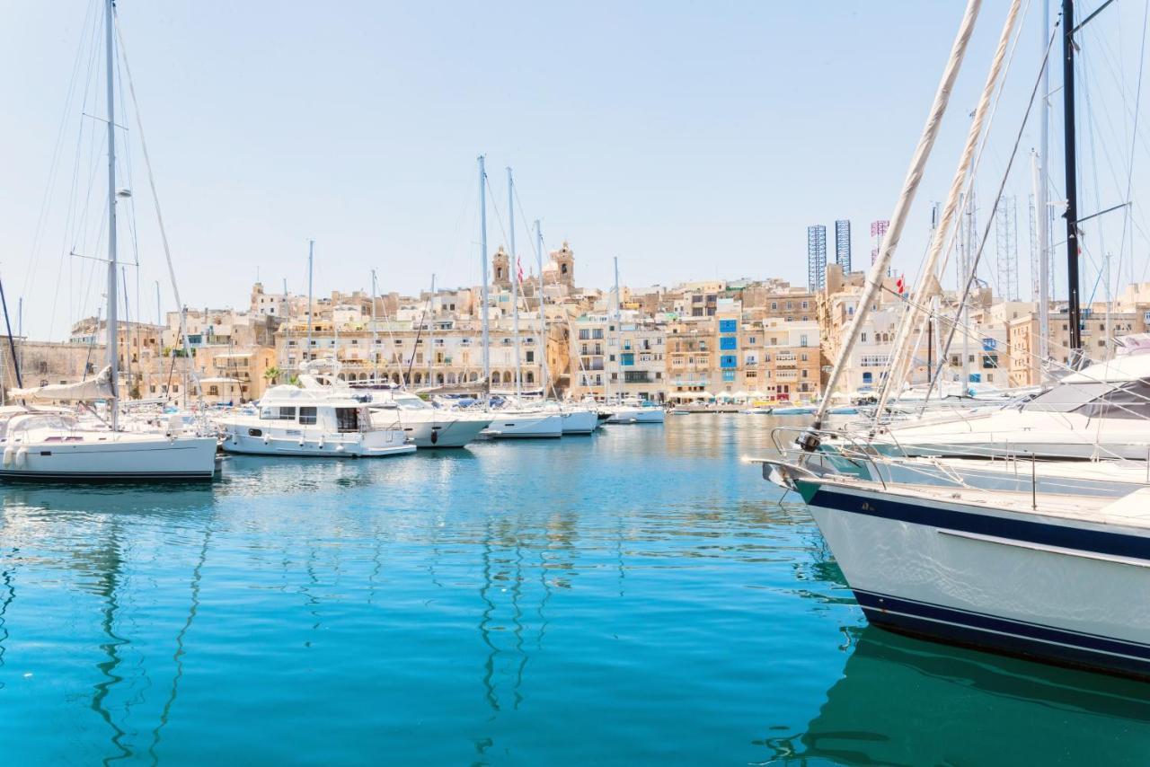 Vittoriosa' Seafront 2 Bed Highly Furnished Apartment Extérieur photo
