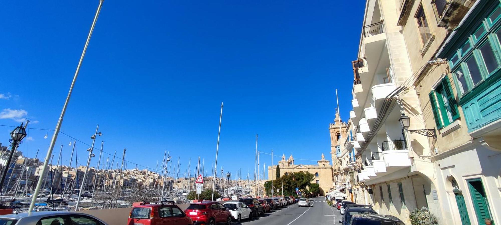Vittoriosa' Seafront 2 Bed Highly Furnished Apartment Extérieur photo